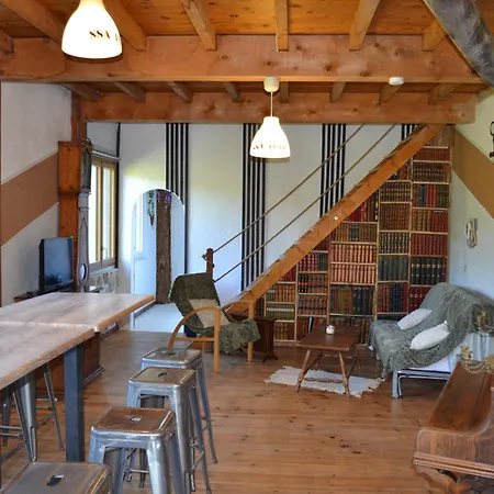 Сasa de vacaciones Escape De 4-6-8 Pers Avec Jacuzzi Entre Anduze Et Ales *