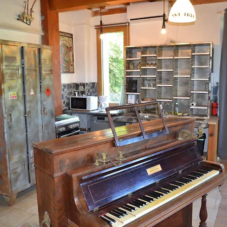 Escape De 4-6-8 Pers Avec Jacuzzi Entre Anduze Et Ales Carnoules (Gard)